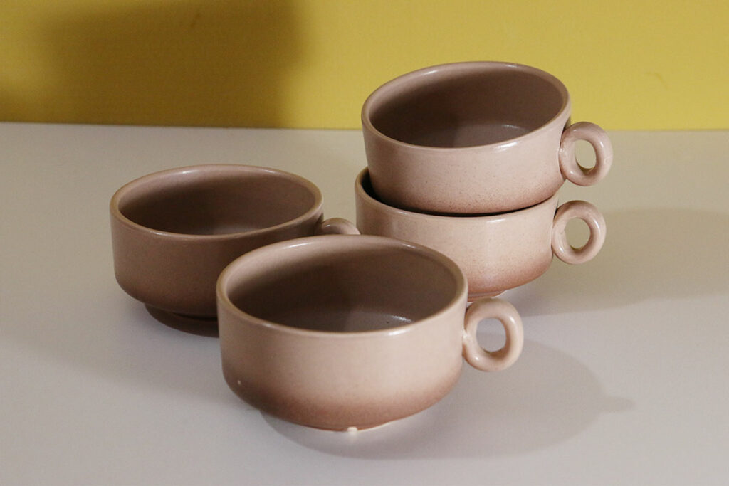 Vintage soepkommen met oor