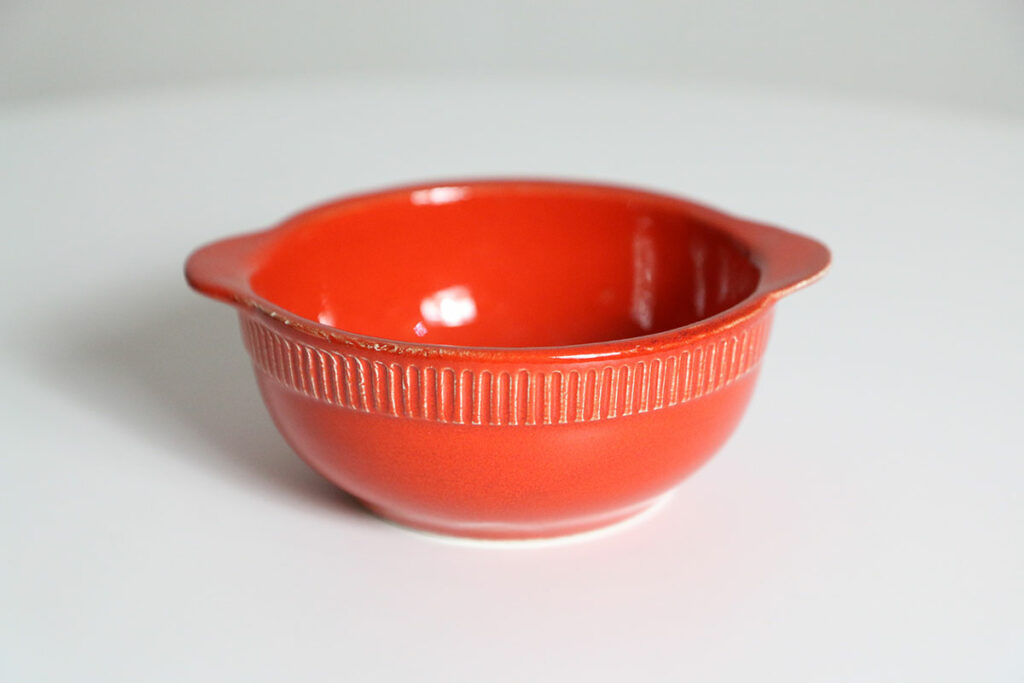 Vintage soepkommen rood