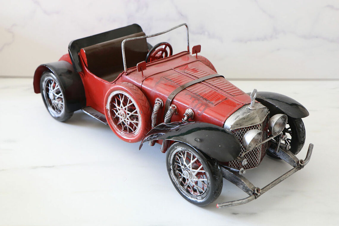 Blikken autos voor volwassenen