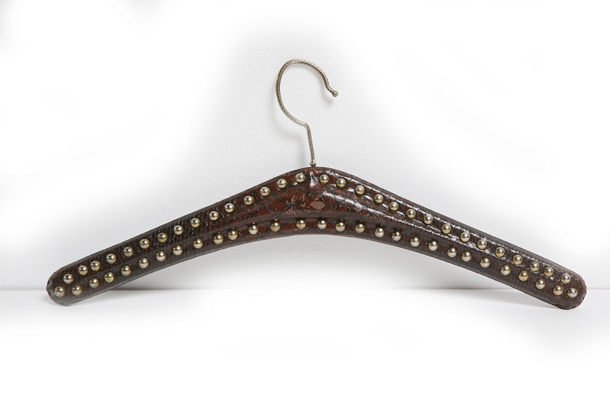 Tijdloze vintage kledinghangers