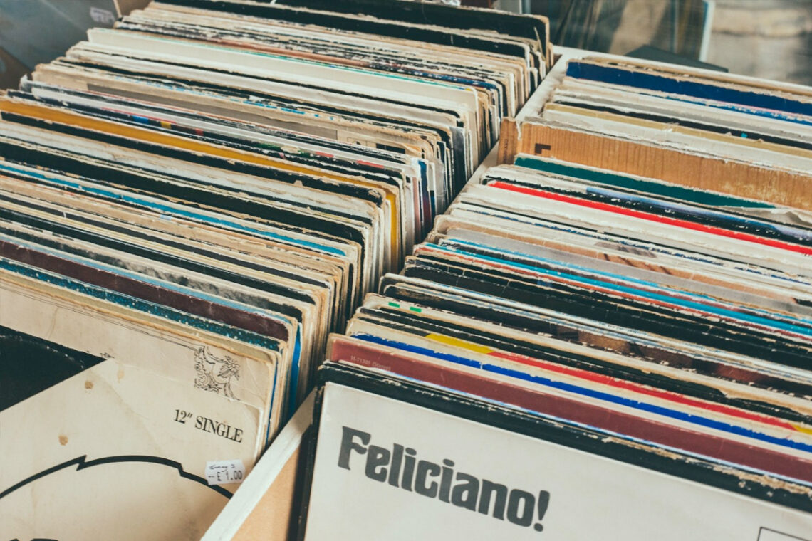 Moeten vinylplaten staand of liggend bewaard worden