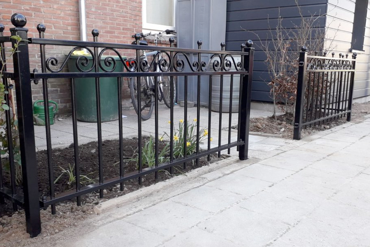 Zwarte Tuinhekjes: Een Stijlvolle Keuze voor Jouw Tuin