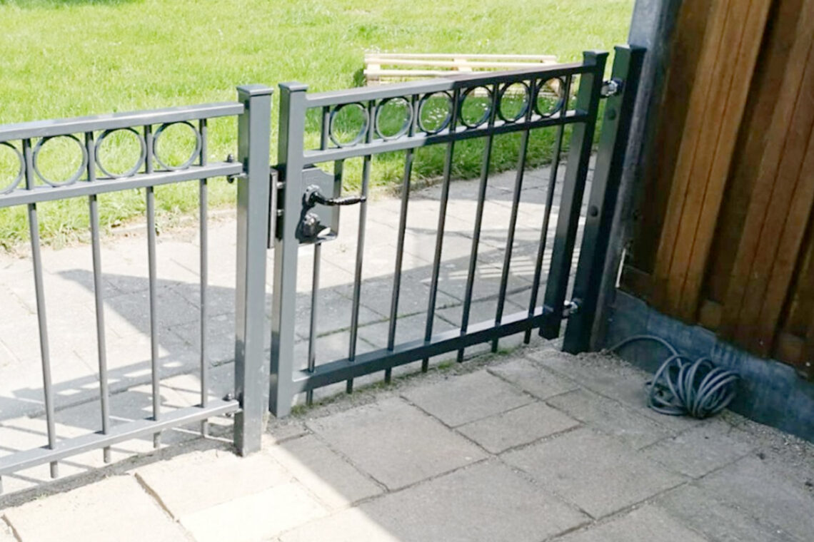 Tuinhek en poort