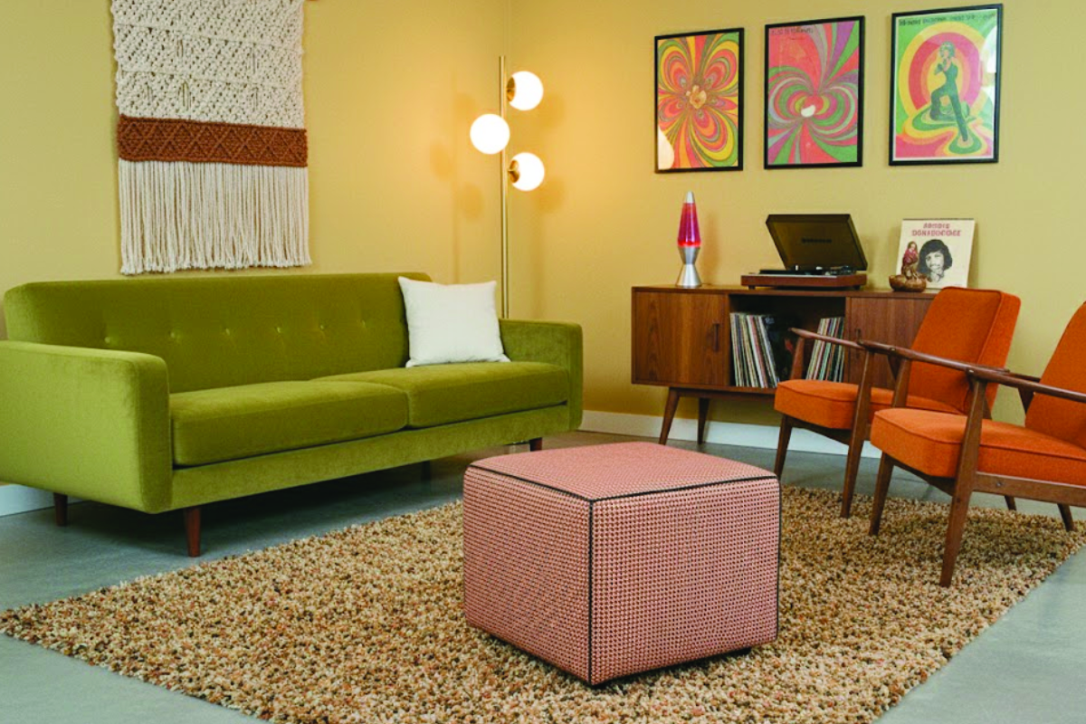 Retro poef kopen: stijl, comfort en karakter in één meubelstuk