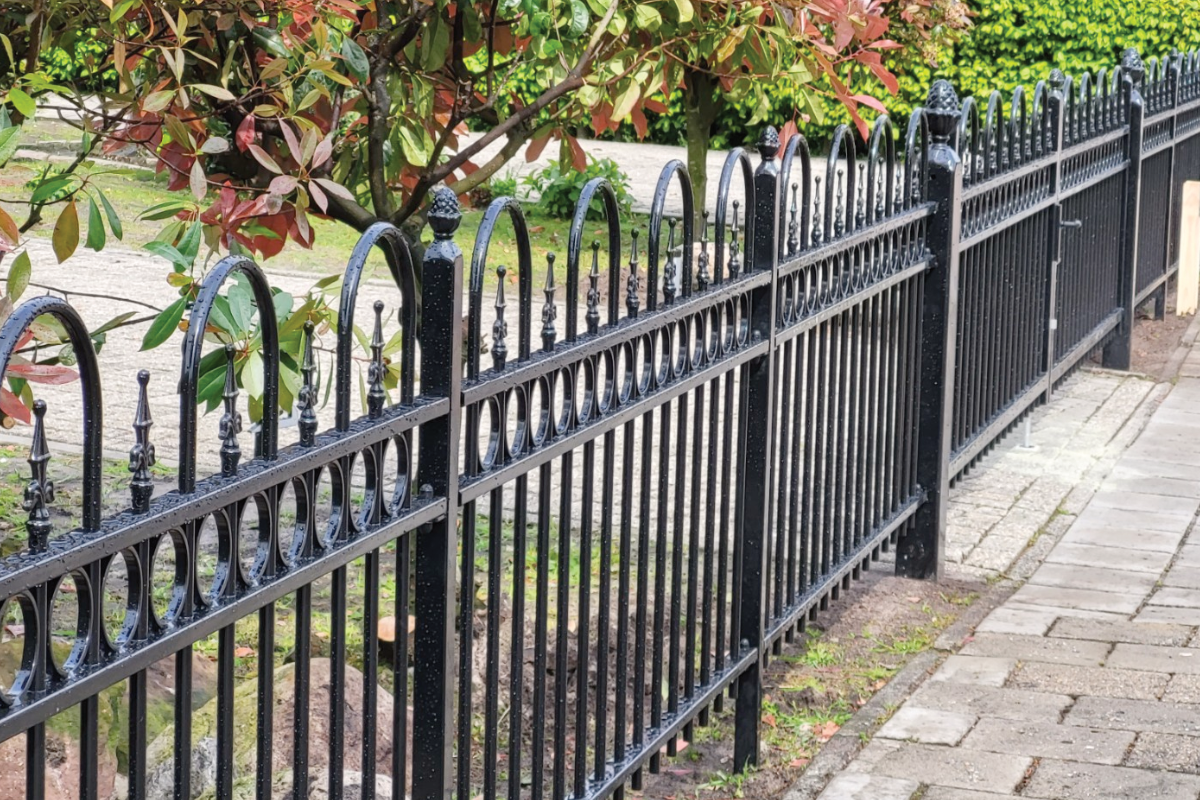 Klassiek tuinhek laten maken: geef jouw woning een tijdloze entree