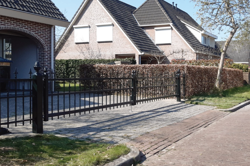 Tuinhek met hekpunten