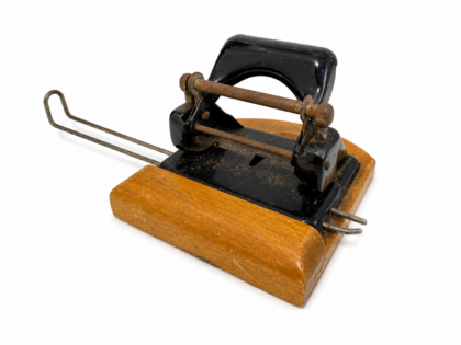 Leitz nr. 108 Perforator